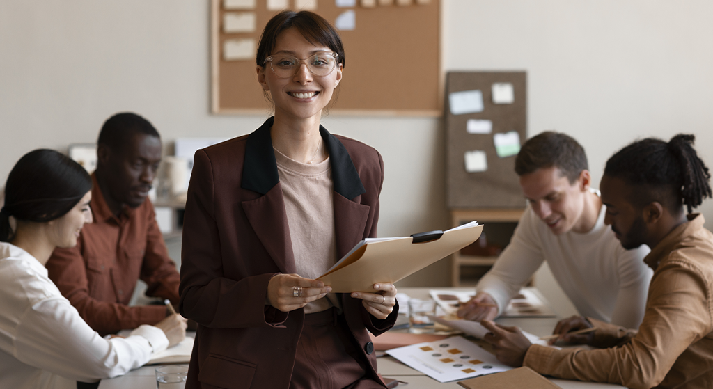 ARLINDALOG - Logística - Transporte - Gestão de pessoas